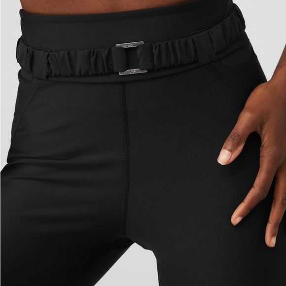 Airlift High-Waist 7/8 Charmer Legging - Picture 3 of 4